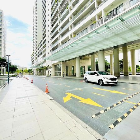 Secc Luxury 2-Br Apartment, Scenic Valley, Saigon Exhibition And Convention Center, Fv Hospital, Phu My Hung District 7 Хошимин Екстериор снимка