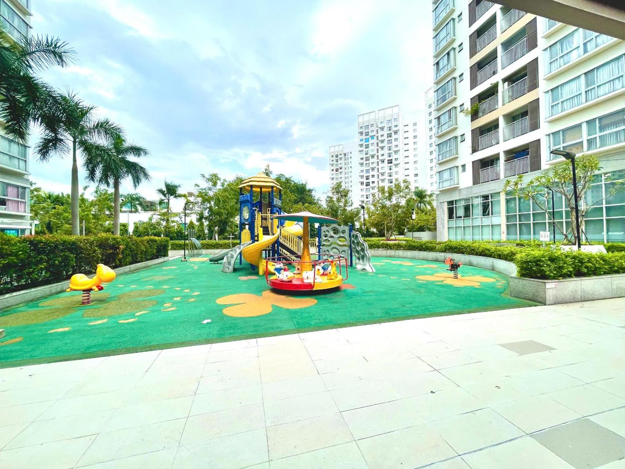 Secc Luxury 2-Br Apartment, Scenic Valley, Saigon Exhibition And Convention Center, Fv Hospital, Phu My Hung District 7 Хошимин Екстериор снимка